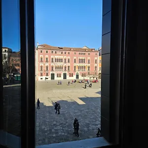 https://casarossa.hotelslidodijesolo.com